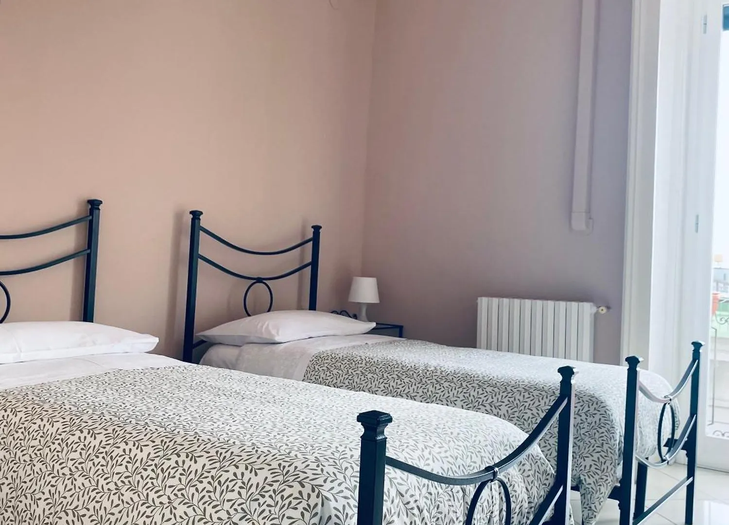 Noviello Apartments Naples Guest house